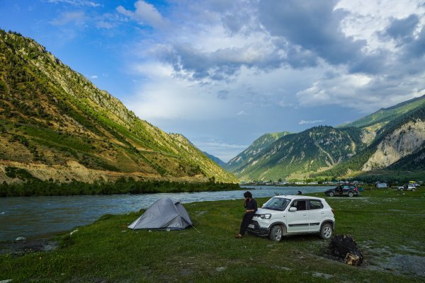 Sonmarg Glacier
